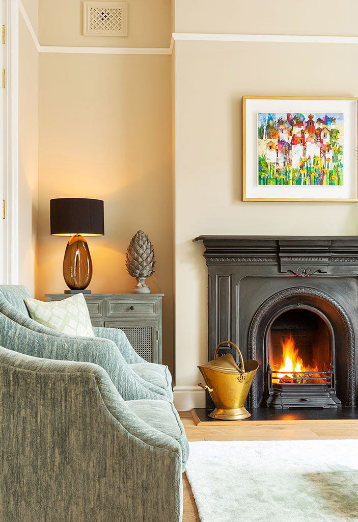 suburban Suburban Period Renovation